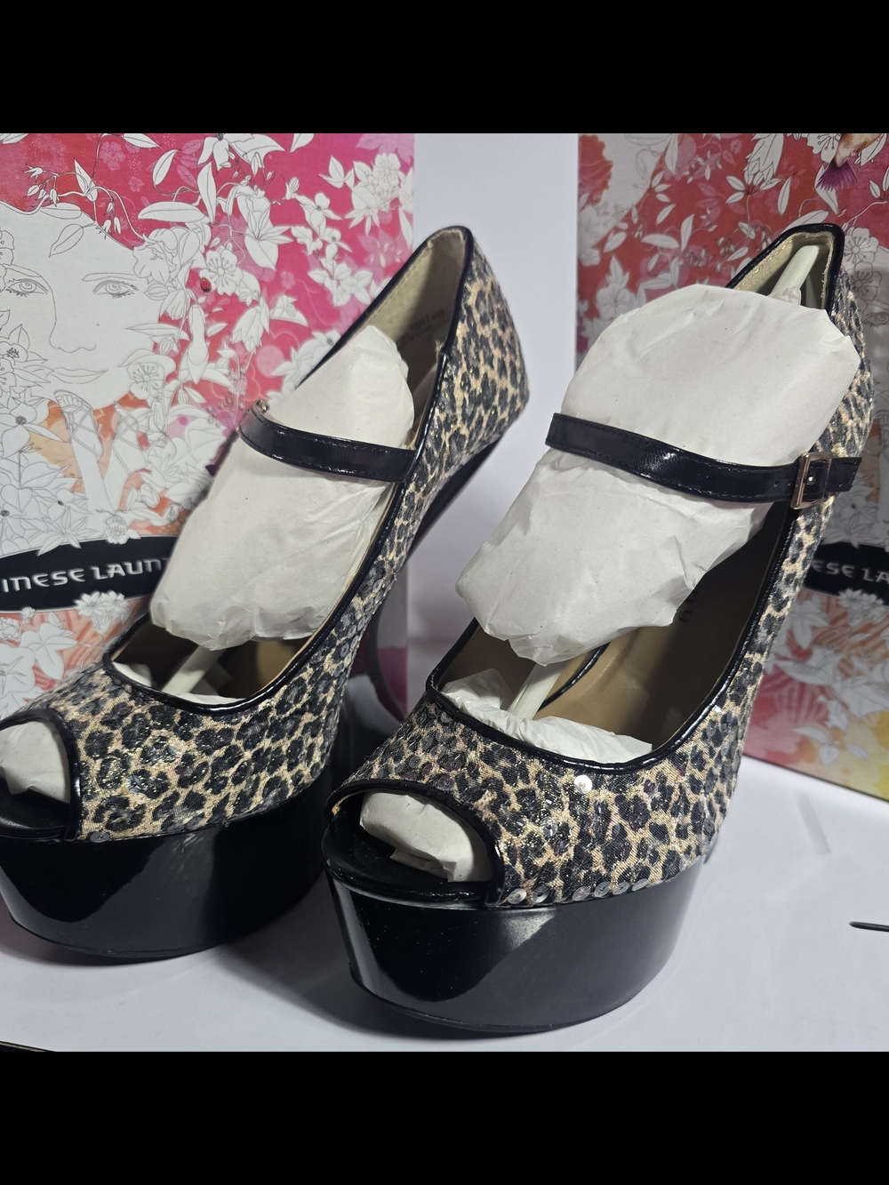 Chinese Laundry China Doll sequined leopard print platform wedge heels. US 10.0M